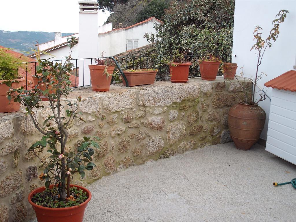Hostal Casa Pires Mateus Monsanto Exterior foto