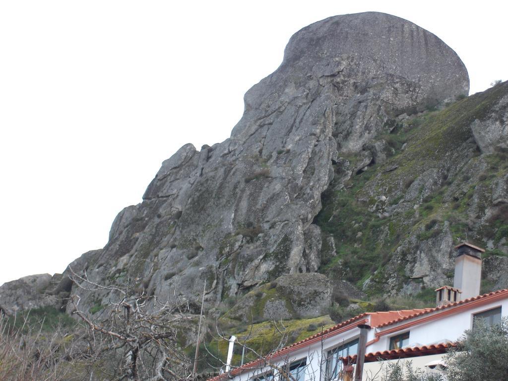 Hostal Casa Pires Mateus Monsanto Exterior foto