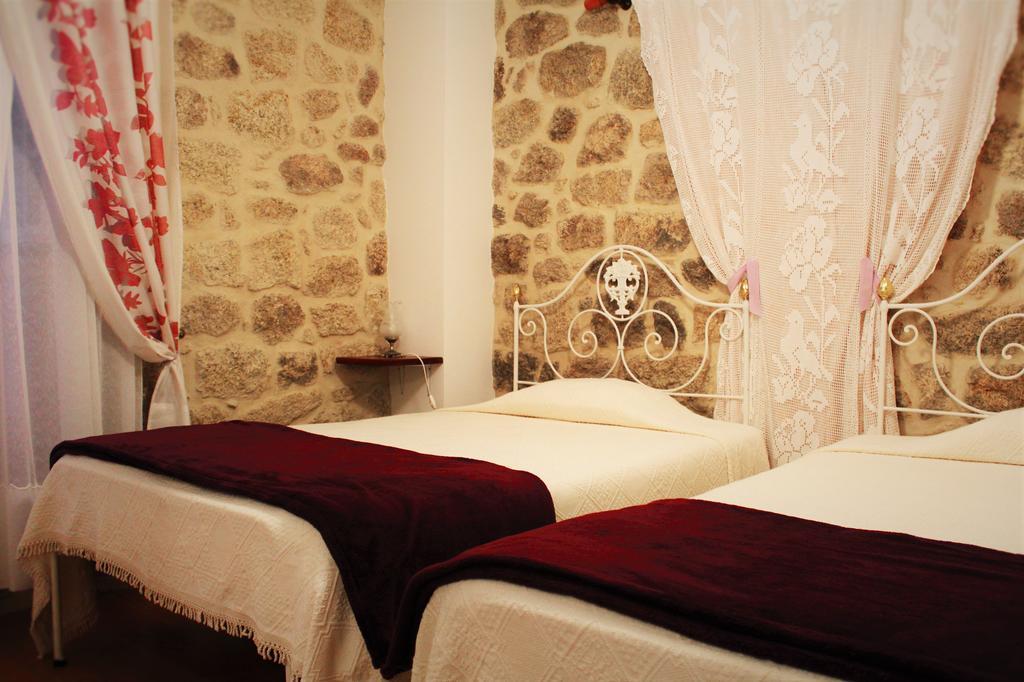 Hostal Casa Pires Mateus Monsanto Exterior foto